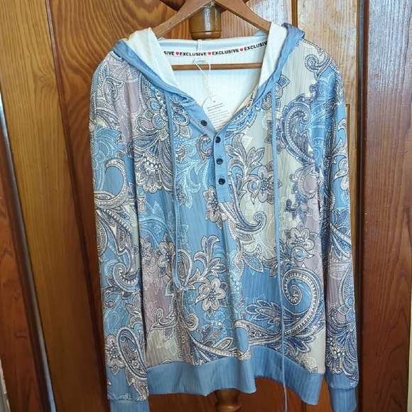 Blue and White Relaxed Hoodie - Picture 3 of 17